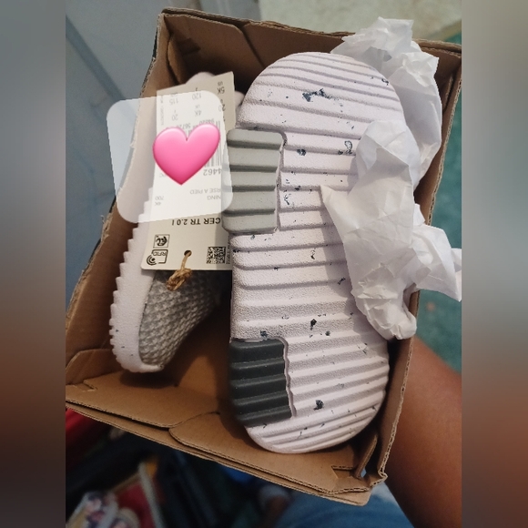 Baby adidas size 5C - Picture 3 of 3